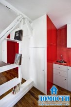 Красно-белый контраст маленькой квартиры