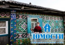 Сибирский дом с самодельной мозаикой 