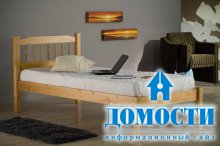 Самодельная деревянная кровать